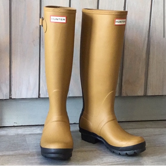 mustard hunter boots